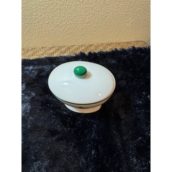 Spode Christmas Tree Sugar Bowl With Lid - Picture 2 of 7